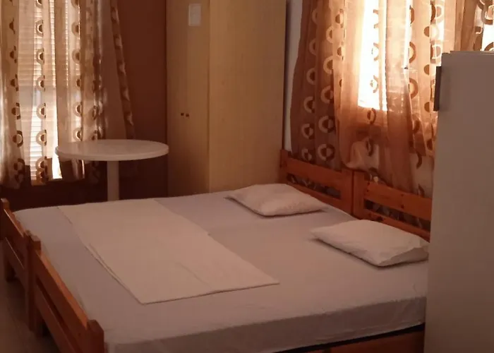 Stella Sunrise 홈스테이 스타브로스