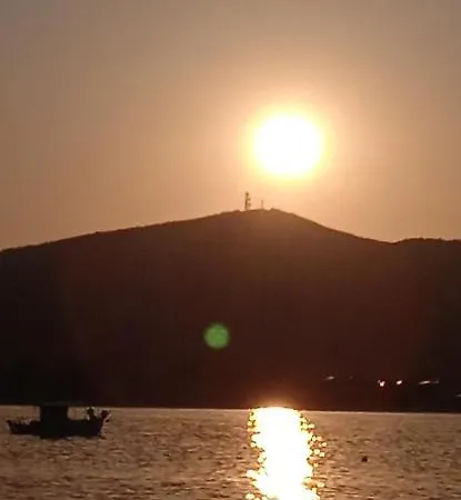 Проживание в семье Stella Sunrise Ставрос