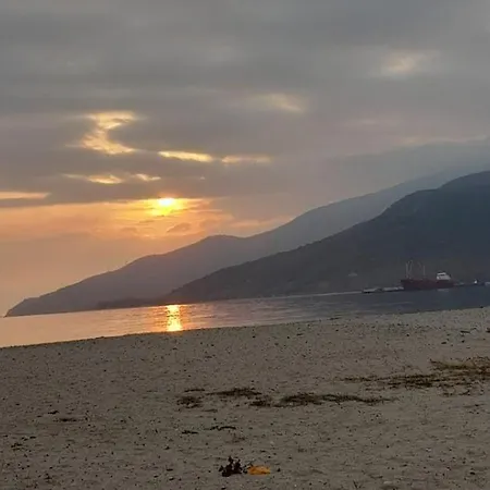 Проживание в семье Stella Sunrise Ставрос